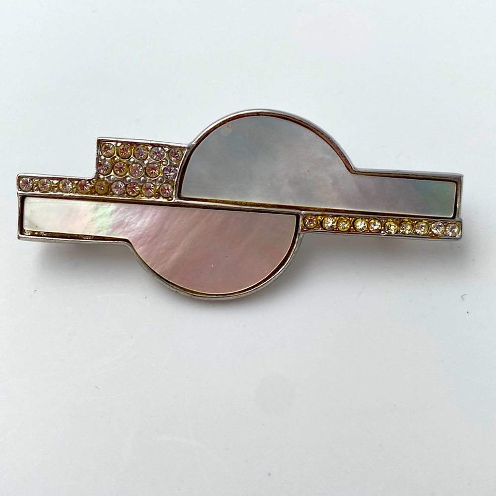 Art Deco style pin/brooch. Mother of Pearl. Yamada stamped on back.